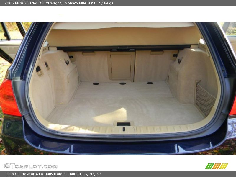  2006 3 Series 325xi Wagon Trunk