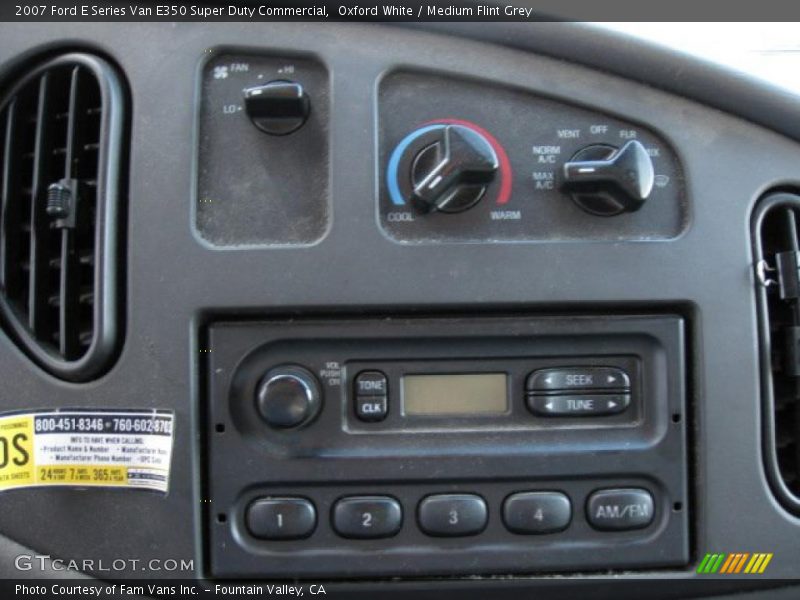Oxford White / Medium Flint Grey 2007 Ford E Series Van E350 Super Duty Commercial