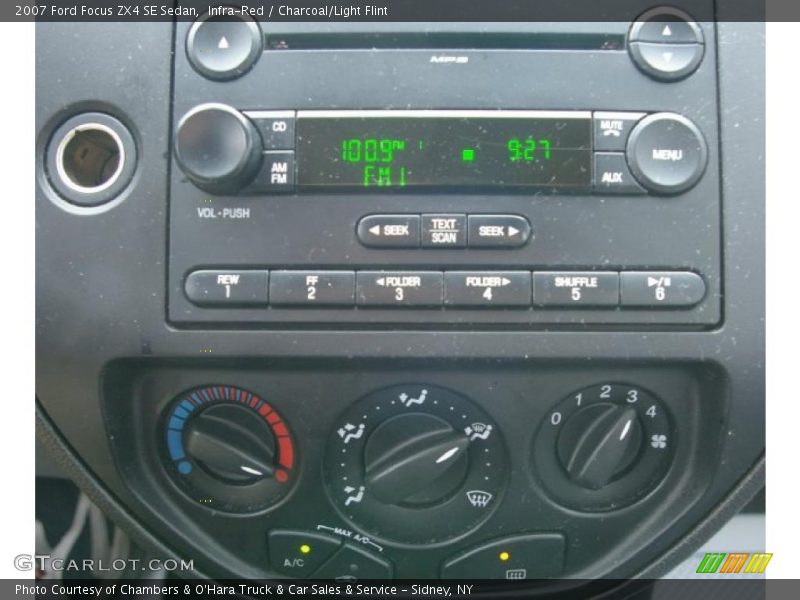 Infra-Red / Charcoal/Light Flint 2007 Ford Focus ZX4 SE Sedan