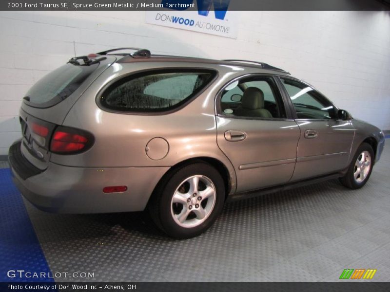 Spruce Green Metallic / Medium Parchment 2001 Ford Taurus SE