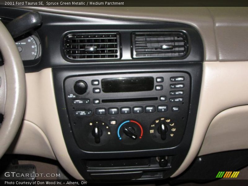 Spruce Green Metallic / Medium Parchment 2001 Ford Taurus SE