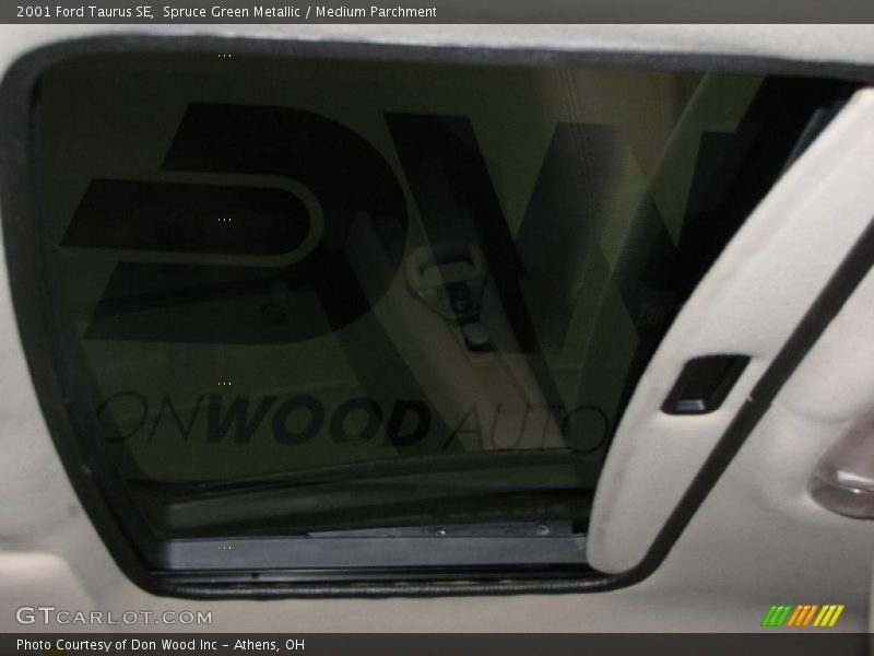 Spruce Green Metallic / Medium Parchment 2001 Ford Taurus SE