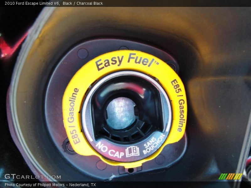 Black / Charcoal Black 2010 Ford Escape Limited V6