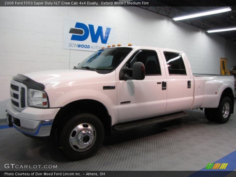 Oxford White / Medium Flint 2006 Ford F350 Super Duty XLT Crew Cab 4x4 Dually
