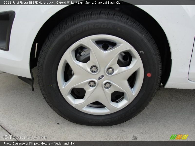  2011 Fiesta SE SFE Hatchback Wheel