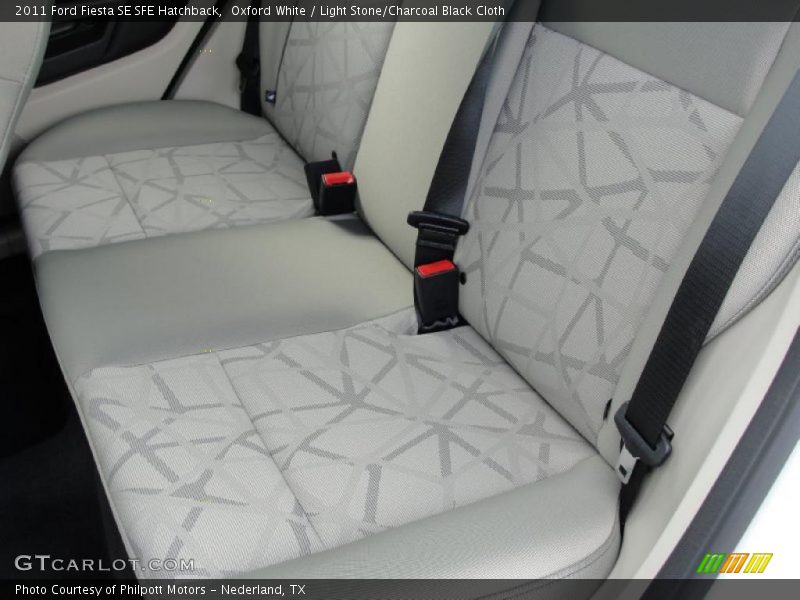 Oxford White / Light Stone/Charcoal Black Cloth 2011 Ford Fiesta SE SFE Hatchback