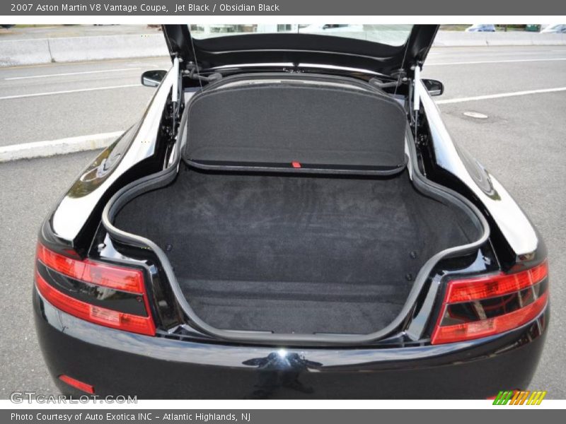  2007 V8 Vantage Coupe Trunk