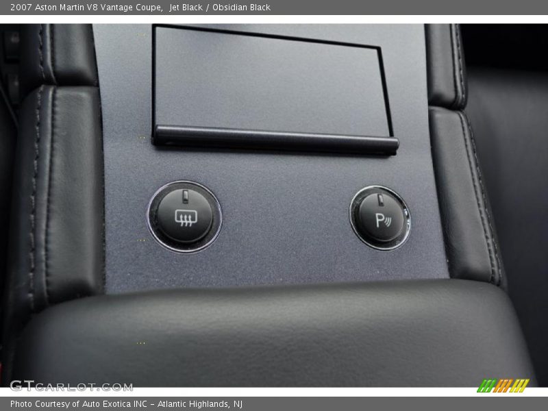 Controls of 2007 V8 Vantage Coupe