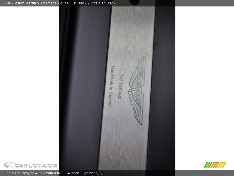  2007 V8 Vantage Coupe Logo