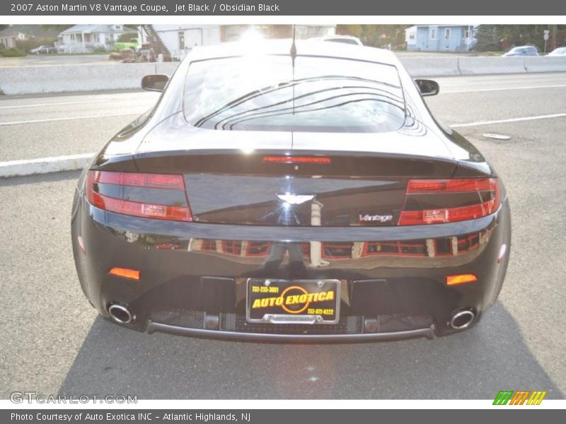 Jet Black / Obsidian Black 2007 Aston Martin V8 Vantage Coupe