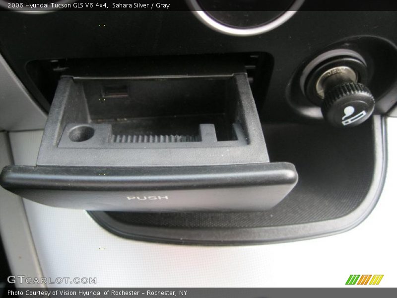 Sahara Silver / Gray 2006 Hyundai Tucson GLS V6 4x4