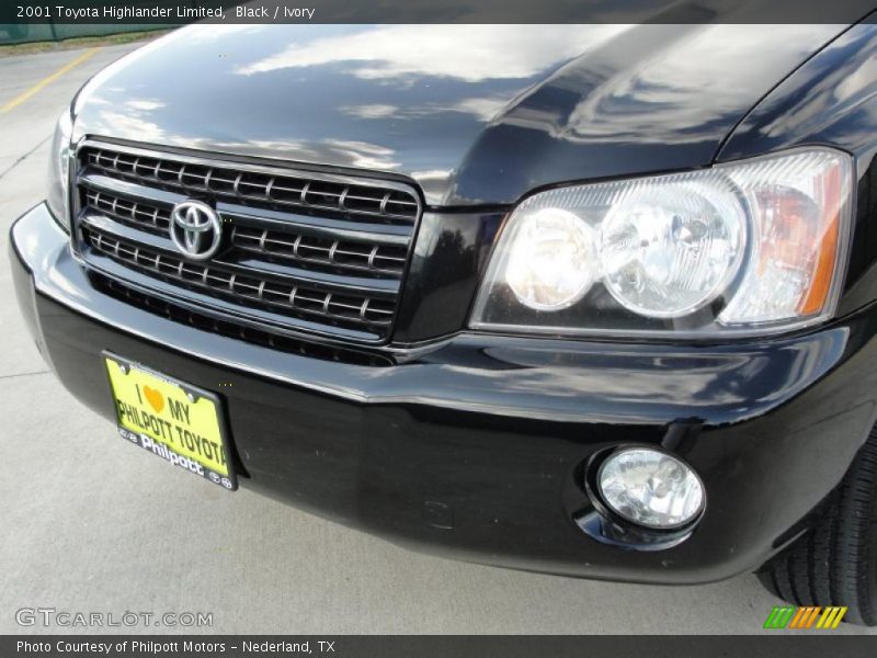 Black / Ivory 2001 Toyota Highlander Limited