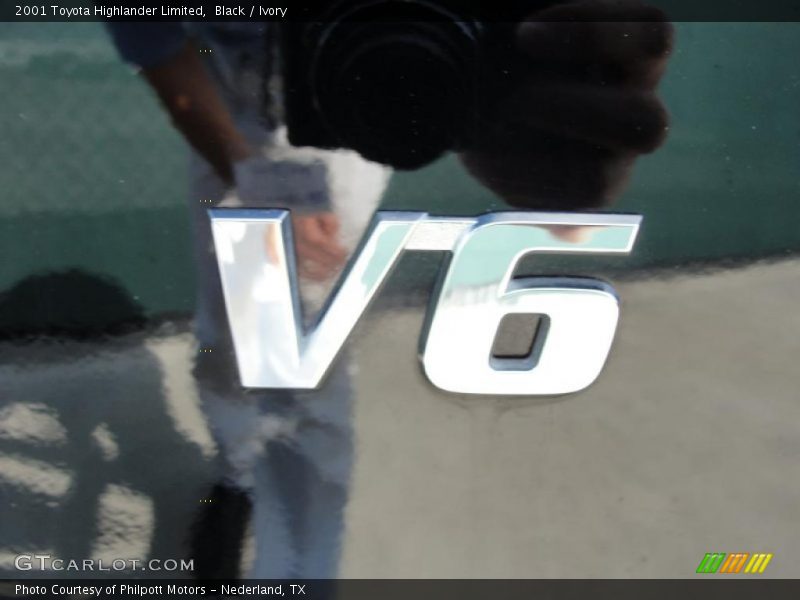 Black / Ivory 2001 Toyota Highlander Limited