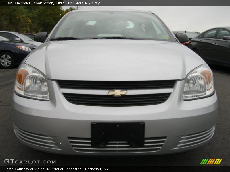 Ultra Silver Metallic / Gray 2005 Chevrolet Cobalt Sedan