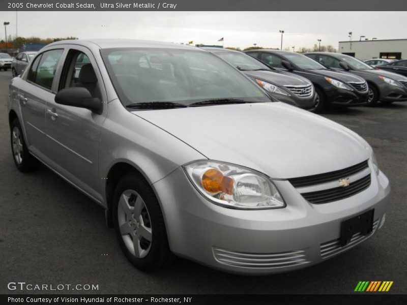 Ultra Silver Metallic / Gray 2005 Chevrolet Cobalt Sedan