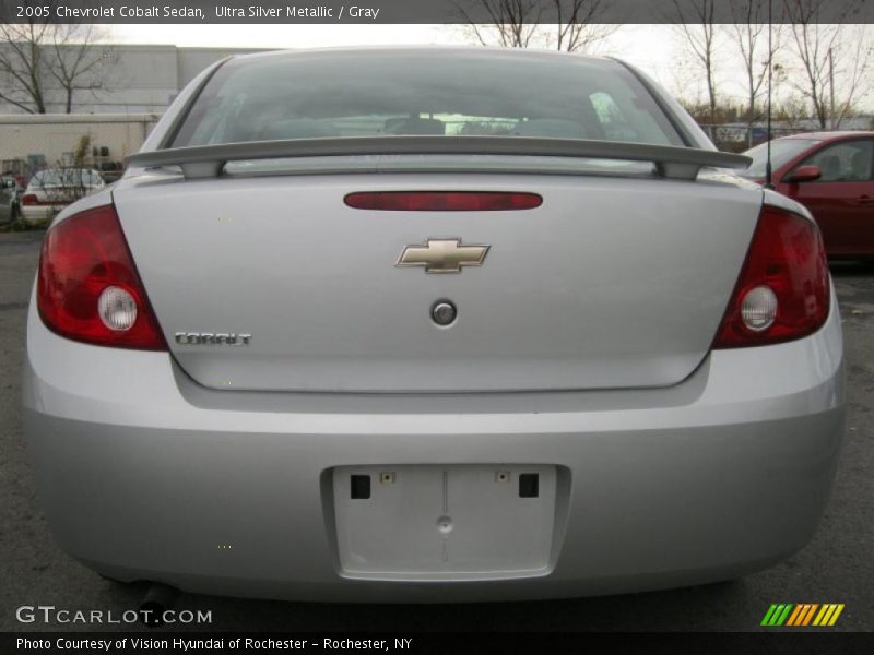 Ultra Silver Metallic / Gray 2005 Chevrolet Cobalt Sedan
