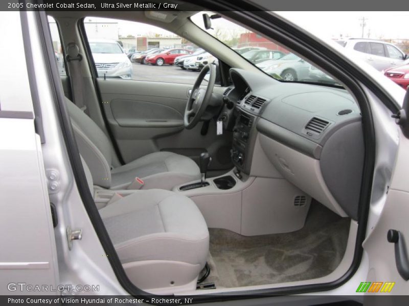  2005 Cobalt Sedan Gray Interior