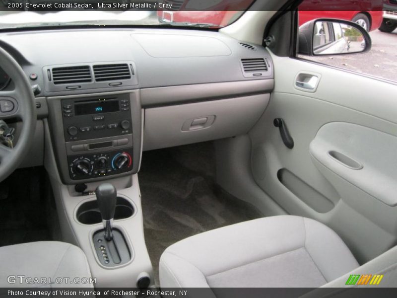 Dashboard of 2005 Cobalt Sedan