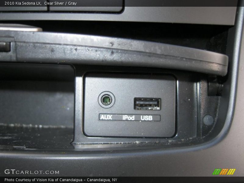 Clear Silver / Gray 2010 Kia Sedona LX