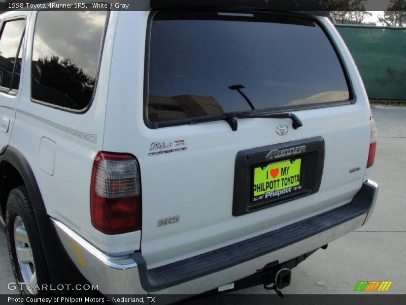 White / Gray 1998 Toyota 4Runner SR5