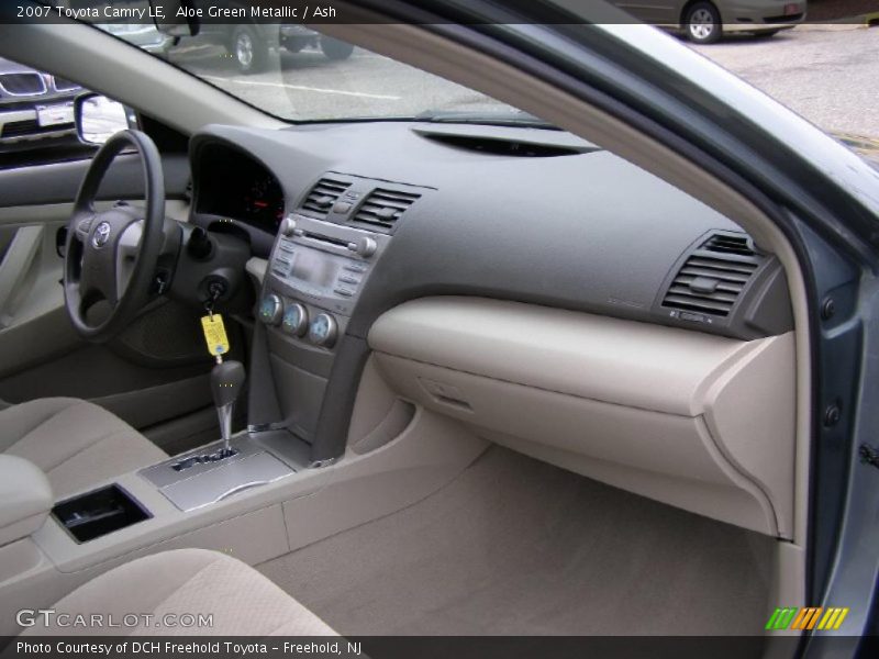 Aloe Green Metallic / Ash 2007 Toyota Camry LE