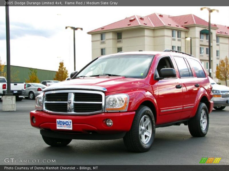 Front 3/4 View of 2005 Durango Limited 4x4