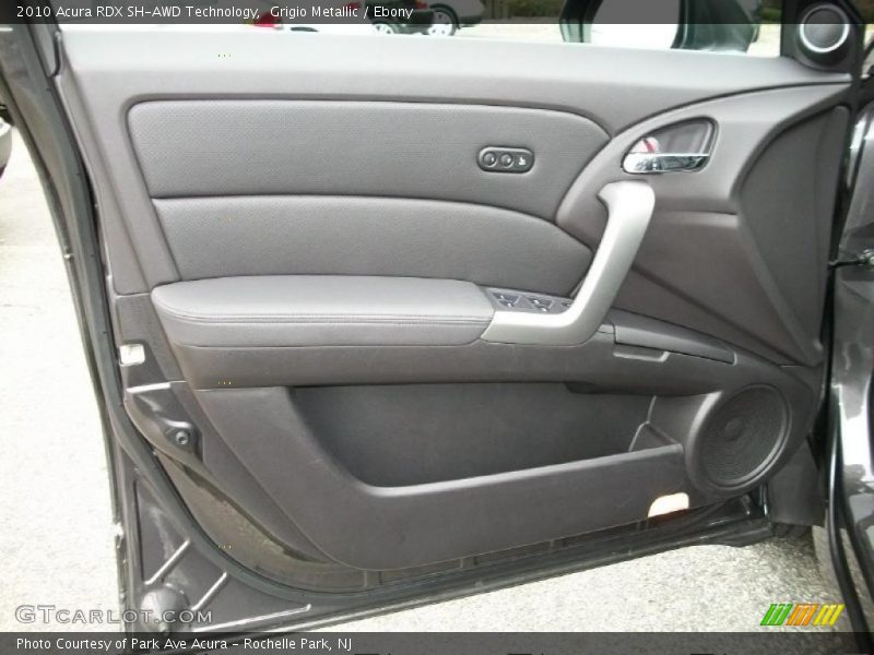 Door Panel of 2010 RDX SH-AWD Technology