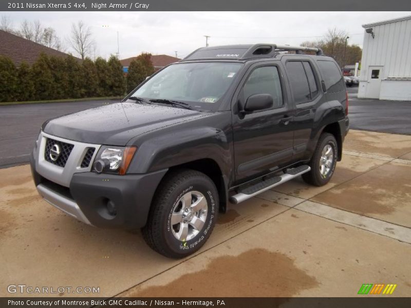 Front 3/4 View of 2011 Xterra S 4x4