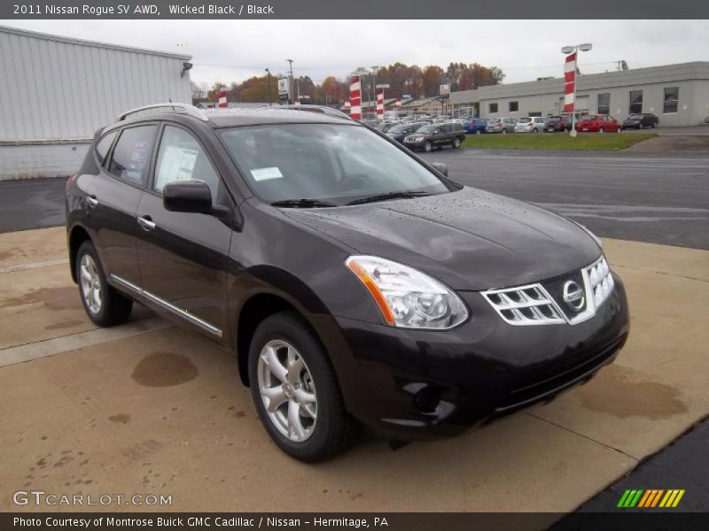 Front 3/4 View of 2011 Rogue SV AWD