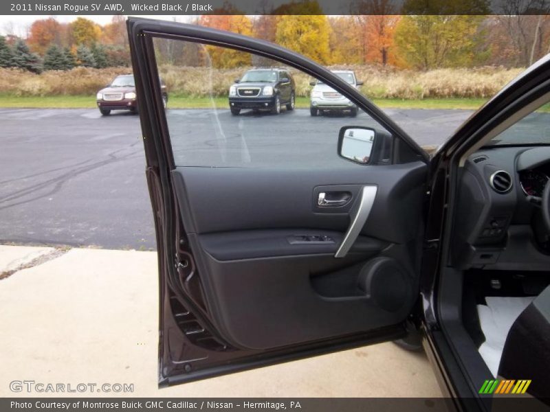 Wicked Black / Black 2011 Nissan Rogue SV AWD