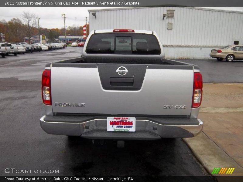 Radiant Silver Metallic / Graphite 2011 Nissan Frontier SV V6 King Cab 4x4