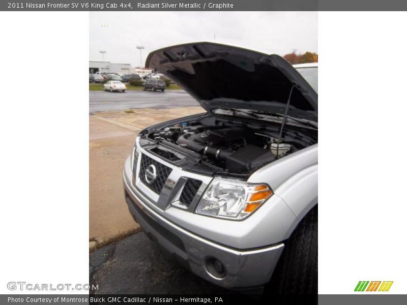 Radiant Silver Metallic / Graphite 2011 Nissan Frontier SV V6 King Cab 4x4