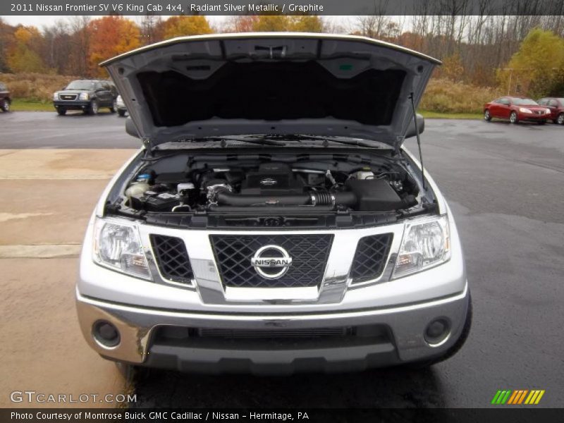 Radiant Silver Metallic / Graphite 2011 Nissan Frontier SV V6 King Cab 4x4