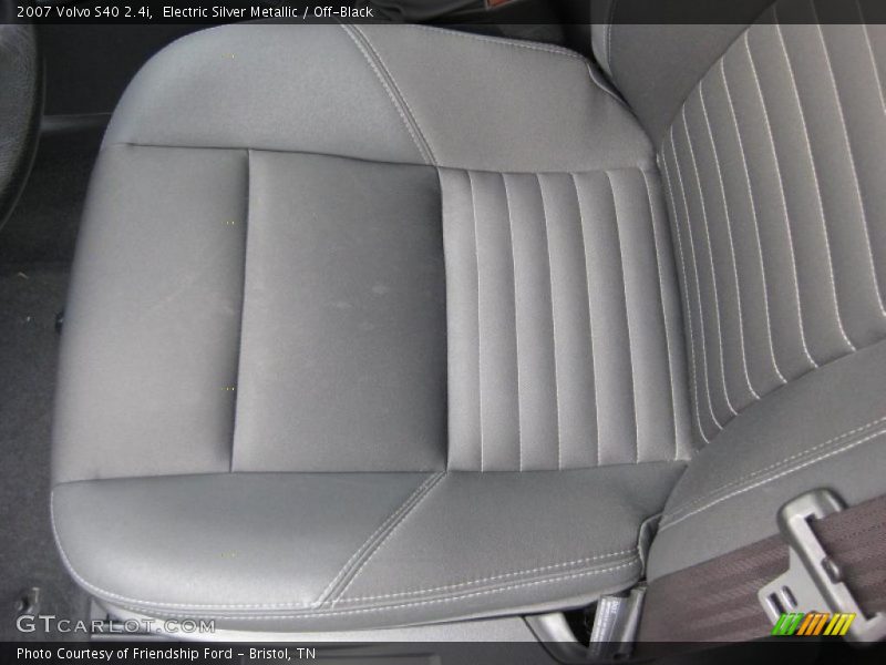 Electric Silver Metallic / Off-Black 2007 Volvo S40 2.4i