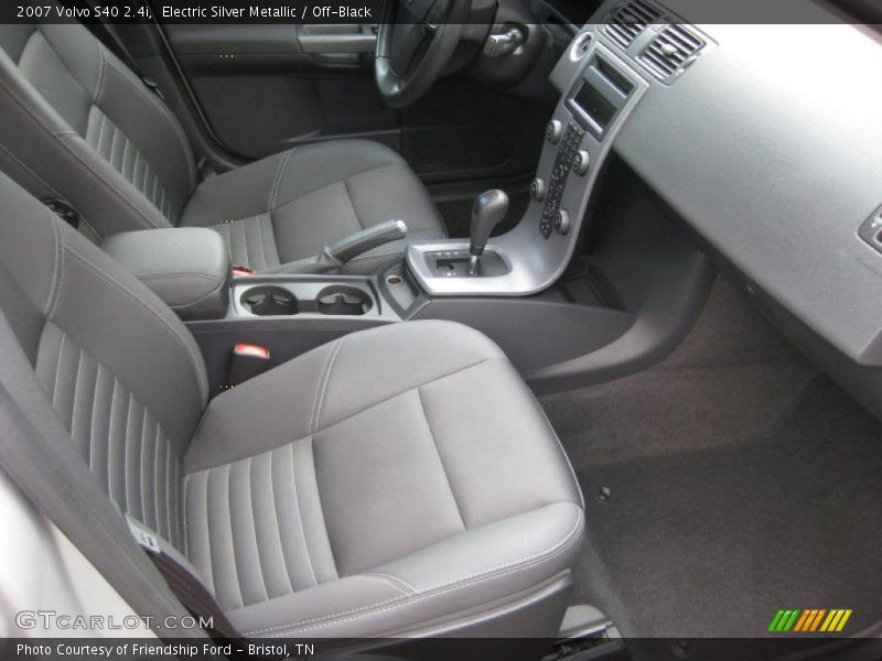 Electric Silver Metallic / Off-Black 2007 Volvo S40 2.4i