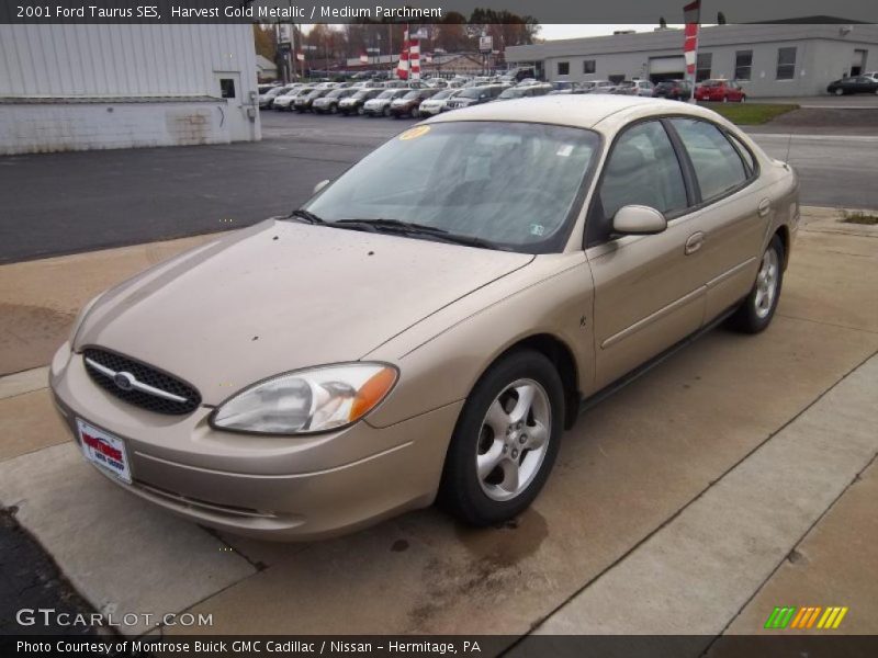 Front 3/4 View of 2001 Taurus SES