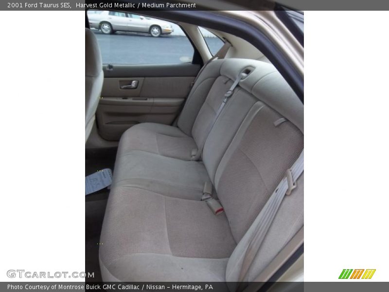 Harvest Gold Metallic / Medium Parchment 2001 Ford Taurus SES