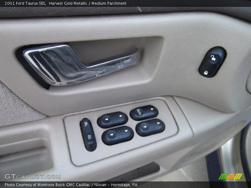 Harvest Gold Metallic / Medium Parchment 2001 Ford Taurus SES
