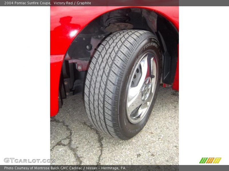 Victory Red / Graphite 2004 Pontiac Sunfire Coupe