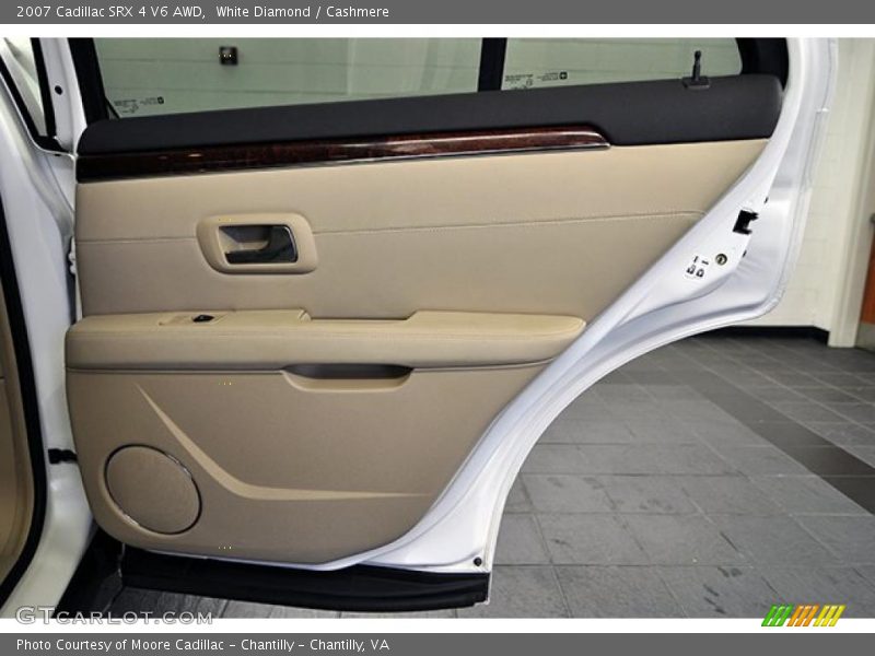 White Diamond / Cashmere 2007 Cadillac SRX 4 V6 AWD