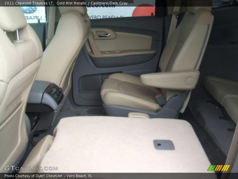  2011 Traverse LT Cashmere/Dark Gray Interior
