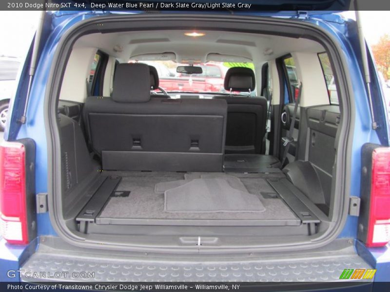  2010 Nitro SXT 4x4 Trunk