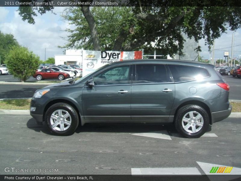 Cyber Gray Metallic / Ebony/Ebony 2011 Chevrolet Traverse LT