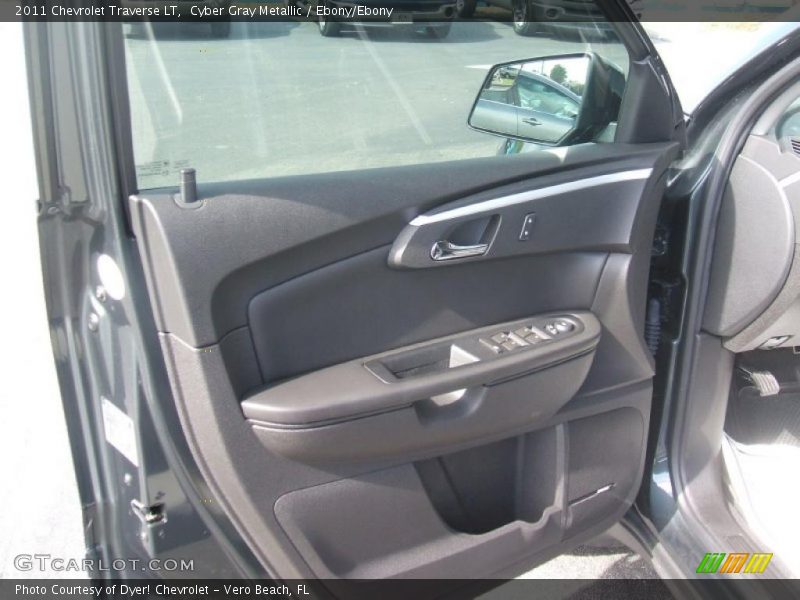 Cyber Gray Metallic / Ebony/Ebony 2011 Chevrolet Traverse LT