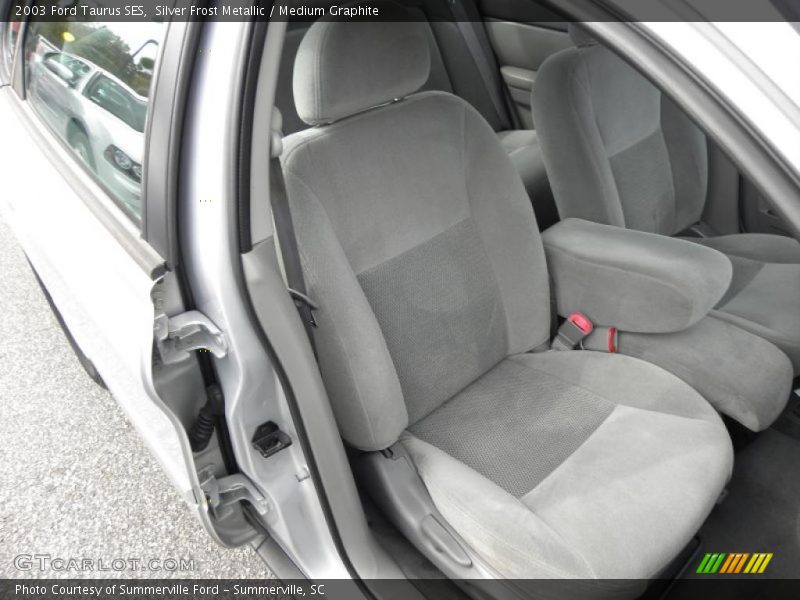 Silver Frost Metallic / Medium Graphite 2003 Ford Taurus SES