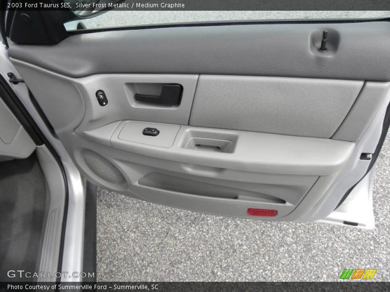 Silver Frost Metallic / Medium Graphite 2003 Ford Taurus SES