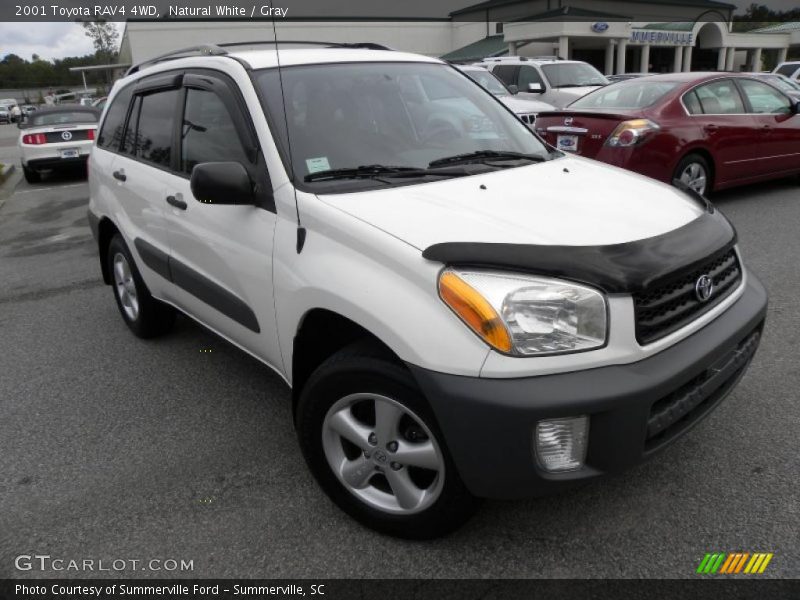Front 3/4 View of 2001 RAV4 4WD