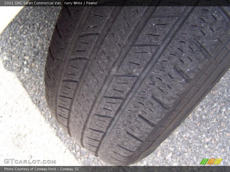 Ivory White / Pewter 2001 GMC Safari Commercial Van