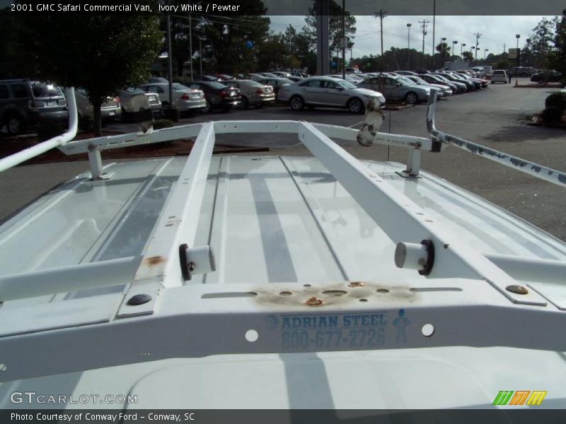 Ivory White / Pewter 2001 GMC Safari Commercial Van