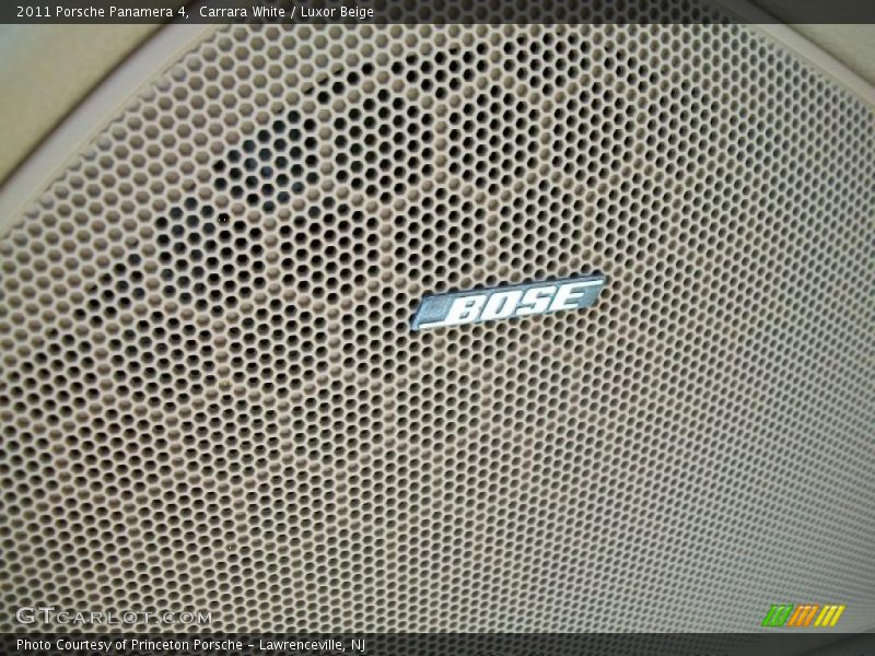 Carrara White / Luxor Beige 2011 Porsche Panamera 4